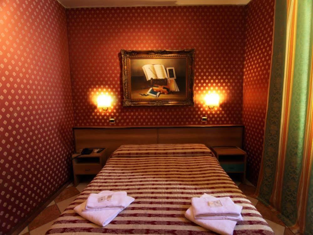 Hotel Hollywood Rome Exterior photo